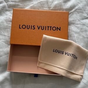 Louis Vuitton Box & bag
